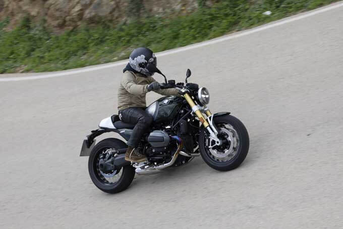【BMW Motorrad R12nineT 海外試乗記】ユーロ5＋対応の空油冷ボクサーを搭載しフルモデルチェンジ 12画像