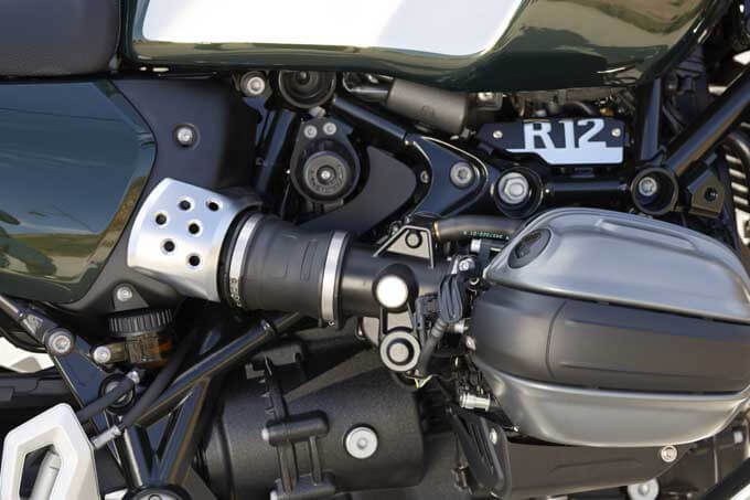 【BMW Motorrad R12nineT 海外試乗記】ユーロ5＋対応の空油冷ボクサーを搭載しフルモデルチェンジ 15画像