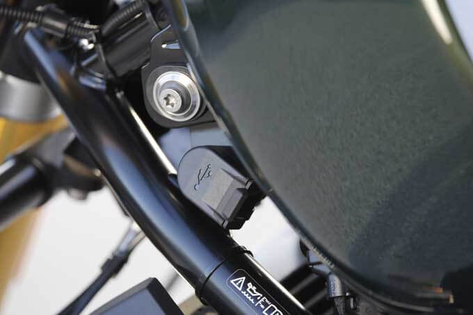 【BMW Motorrad R12nineT 海外試乗記】ユーロ5＋対応の空油冷ボクサーを搭載しフルモデルチェンジ 18画像