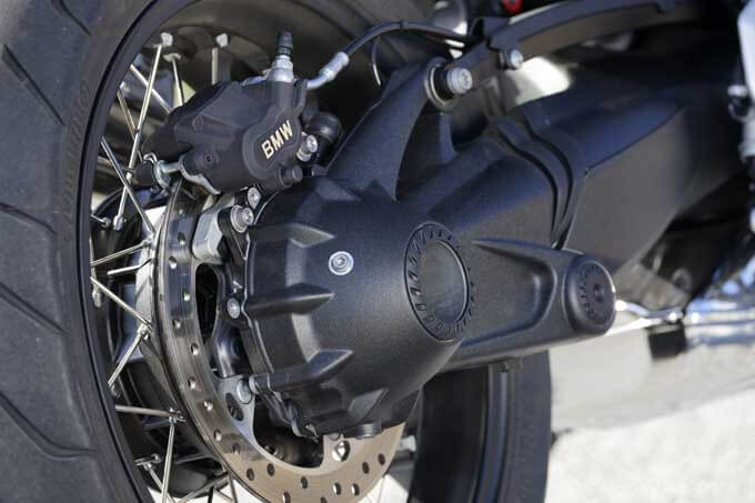【BMW Motorrad R12nineT 海外試乗記】ユーロ5＋対応の空油冷ボクサーを搭載しフルモデルチェンジ 24画像
