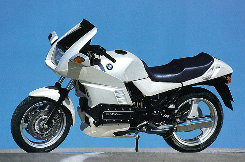 K100RS 4バルブ（1989-） スペックと燃費 年式別モデルカタログ