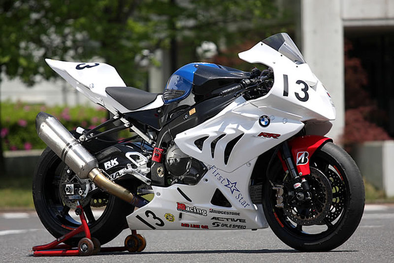 01 ライダー戸田 隆の登場！ S1000RR 全日本選手権参戦記 | バージンBMW