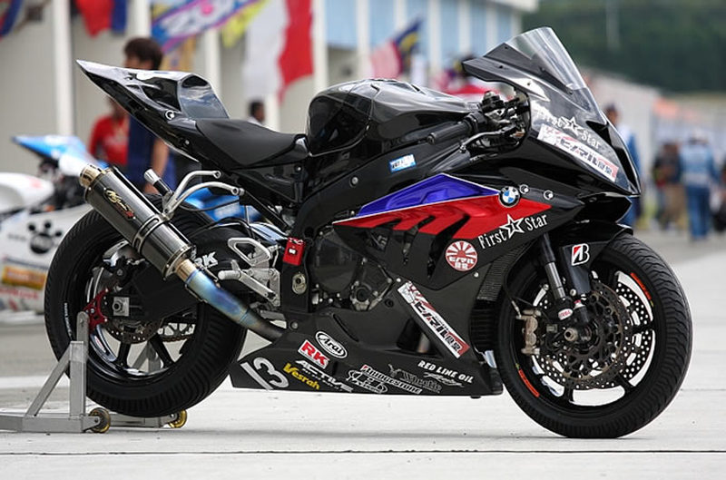 07 戸田さんのS1000RRレーサー S1000RR 全日本選手権参戦記 | バージンBMW