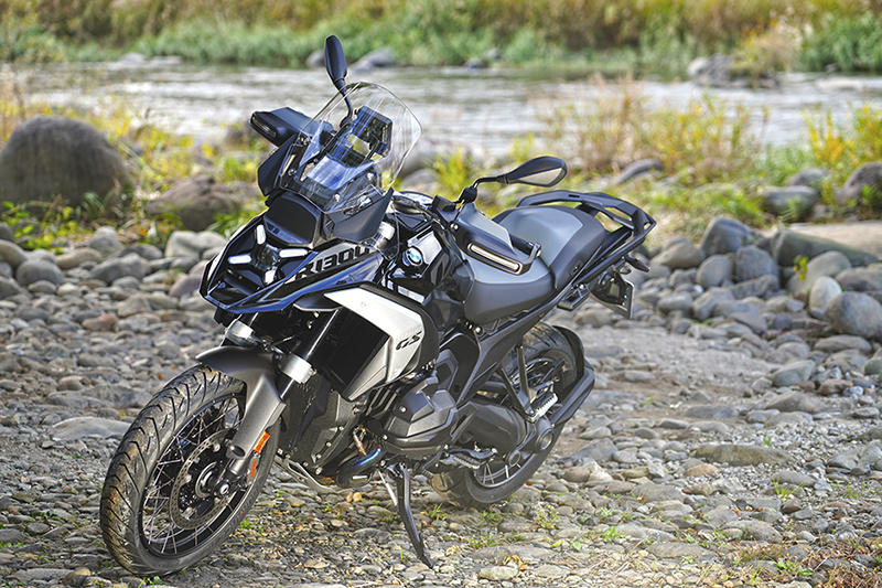 BMWバイク 【BMW Motorrad R1300GS 試乗記】もはや何者も超すことのできない壁となった 試乗インプレ | バージンBMW